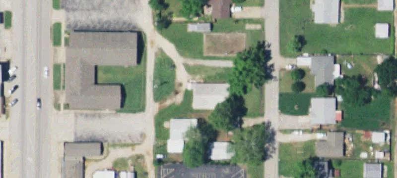 110 4th St