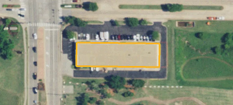 2800 Kelly Ave