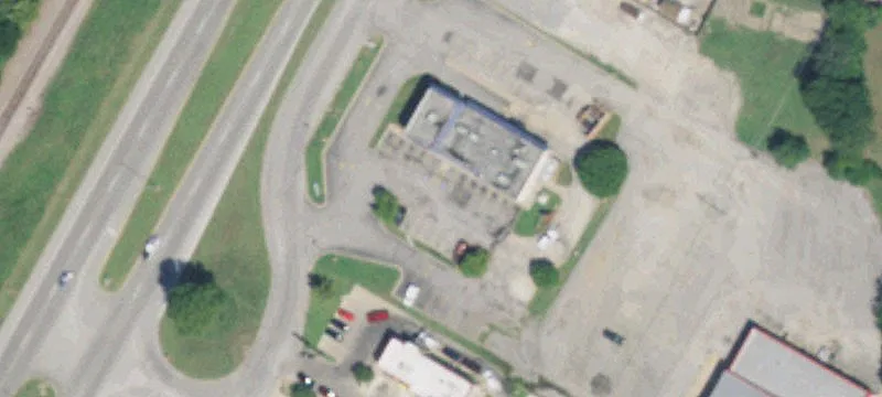 1090 Lynn Riggs Blvd