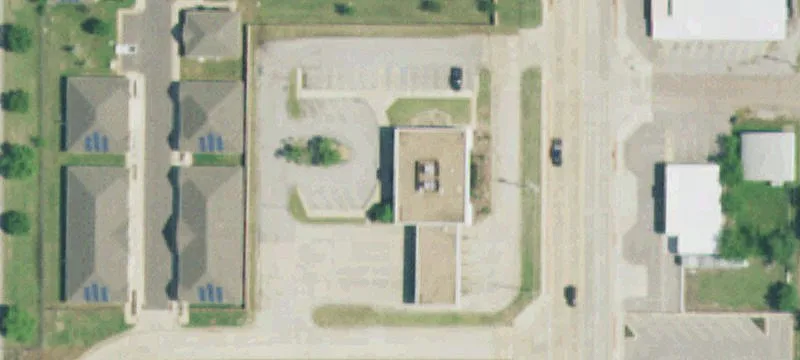 1700 Kickapoo Ave