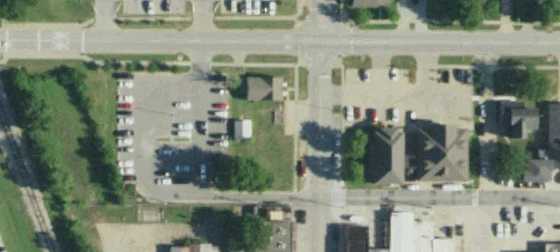 124 1st St