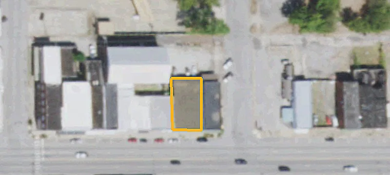 302 Main St