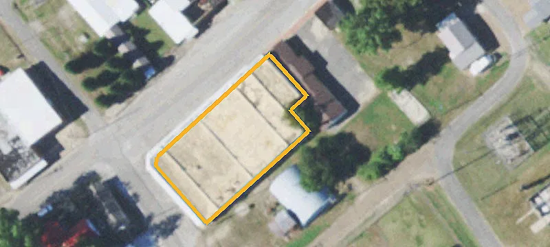 305 Commercial St