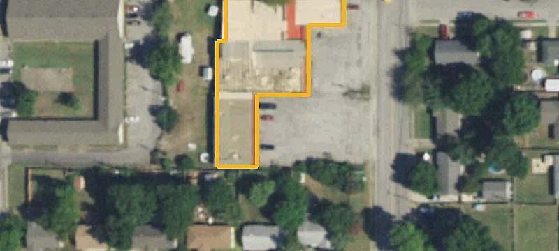 702 Main St