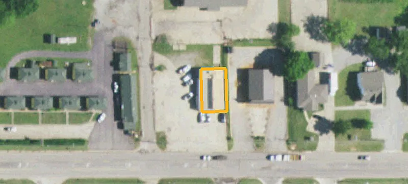 102 Oak Ave