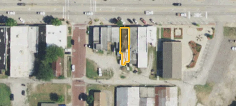 923 Main St