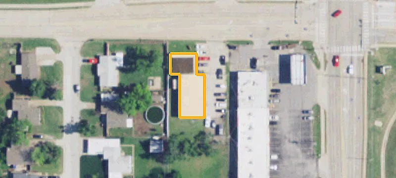 704 Main St