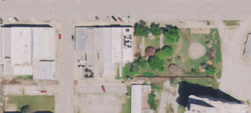 211 Grand Ave
