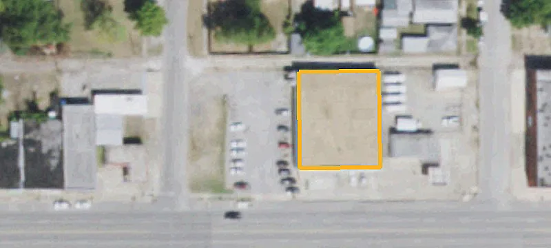 706 Main St