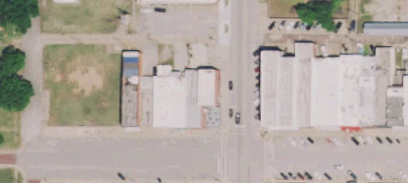 100 Grand Ave