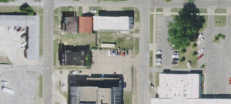 318 Grand Ave