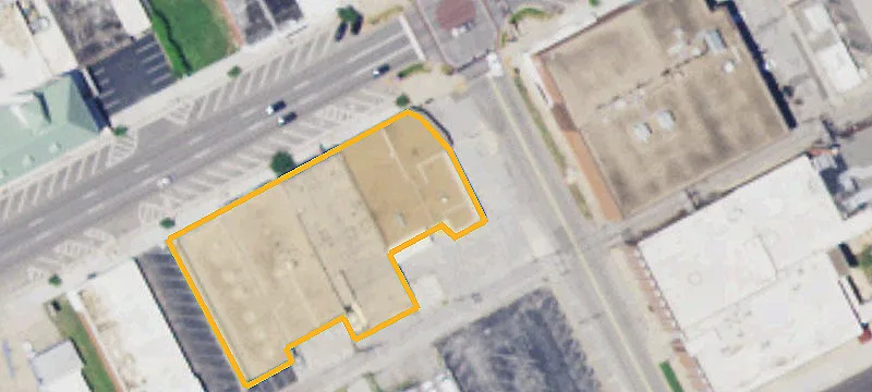 300 Main St