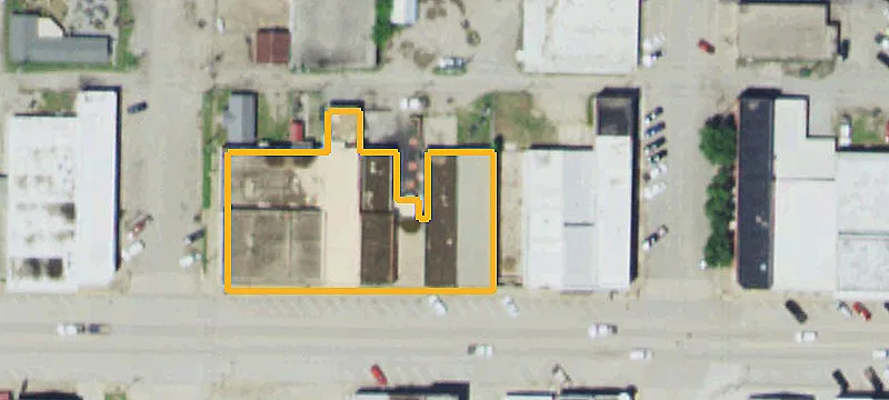 411 Main St