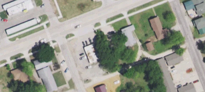 706 Main St