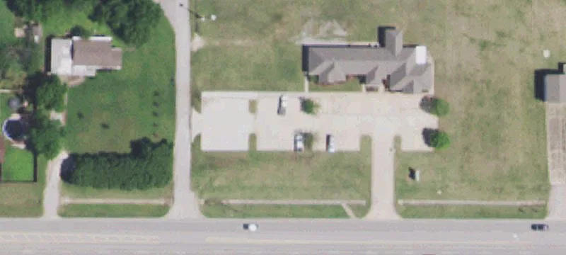 2125 Main St