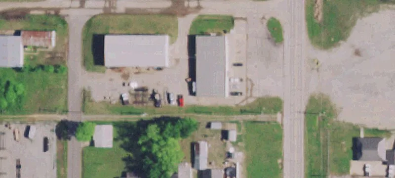 915 Little Ave