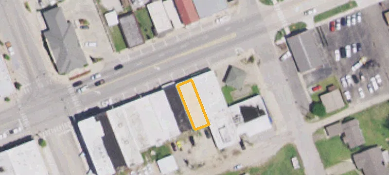 320 Main St