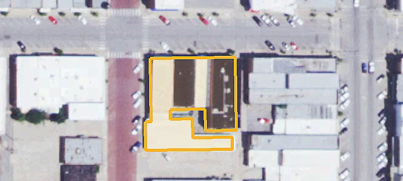 118 Broadway Ave