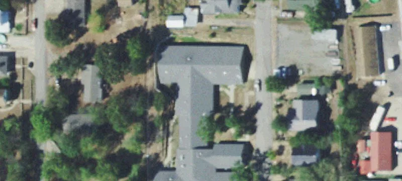 110 2nd St
