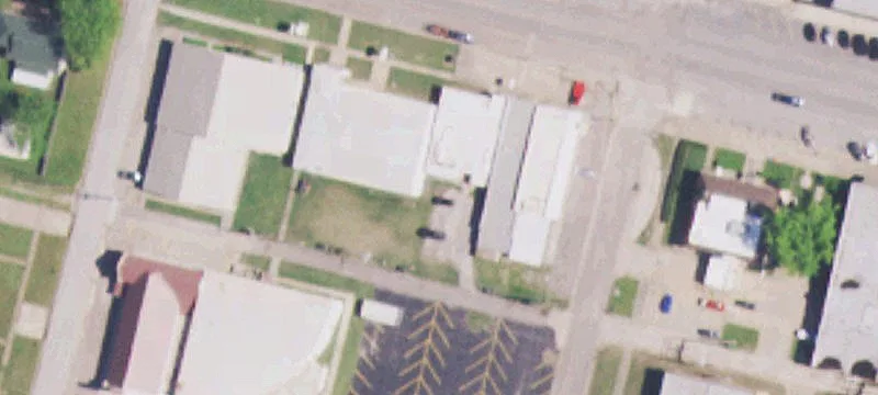 305 Lillie Blvd