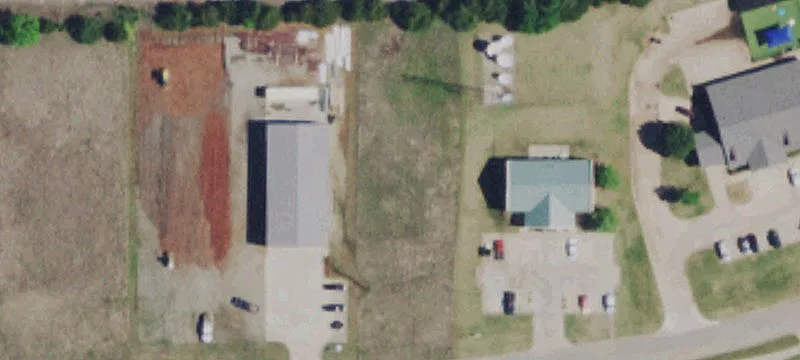 402 Thomas Ave
