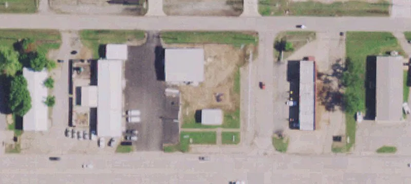 1136 Main St