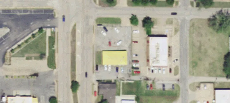 913 Maple Ave