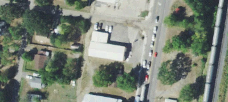 1000 1st St