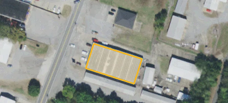 1402 Main St