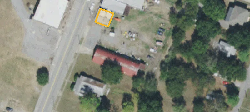 2624 Main St