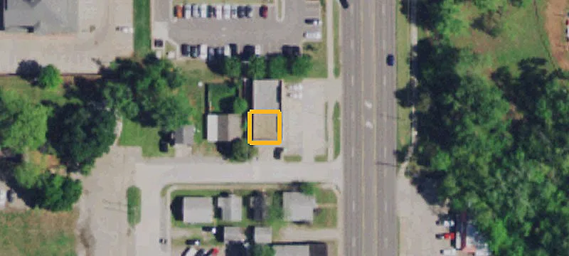 302 Main St