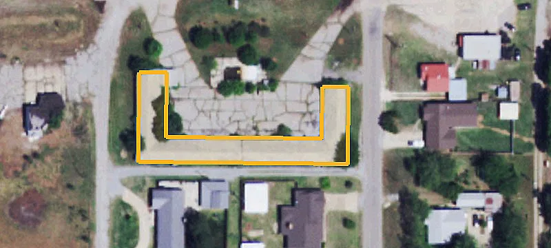 902 Roger Miller Blvd