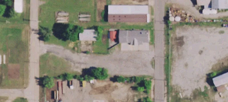 711 Steele Ave