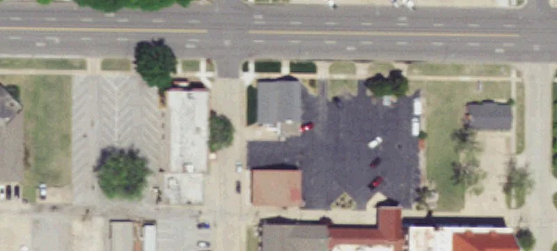 523 Broadway Ave