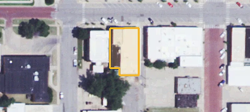 216 Broadway Ave