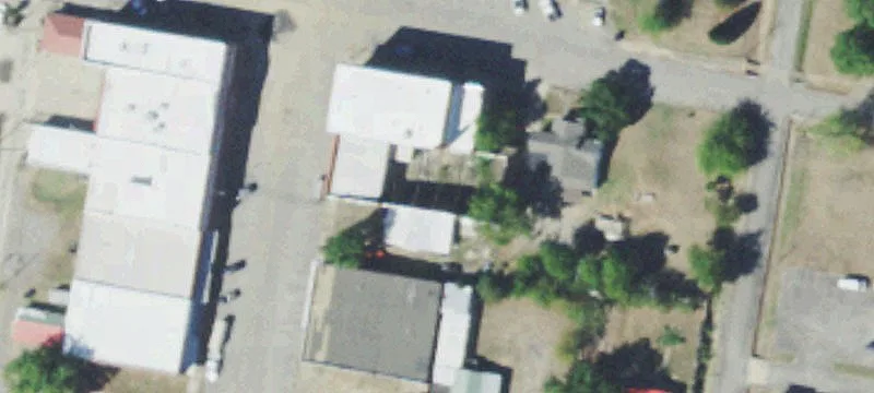 405 1st St