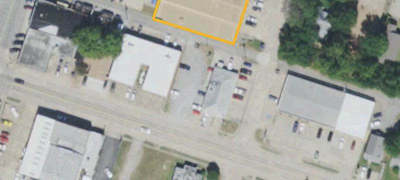 319 Wyandotte Ave