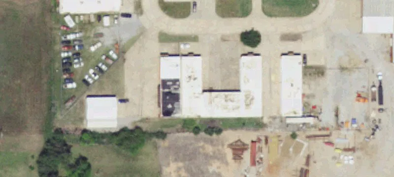 853 Commercial Cir
