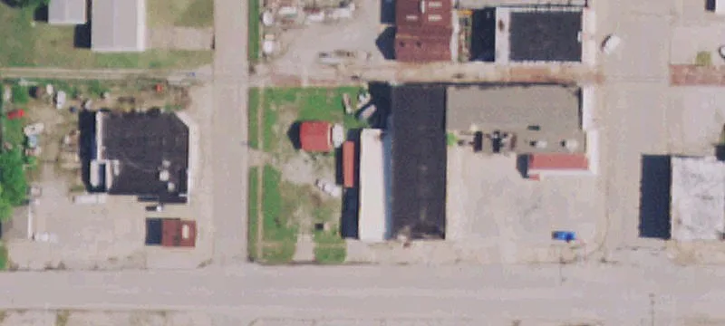 124 Moses St
