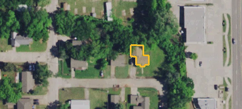 118 Scott Ave