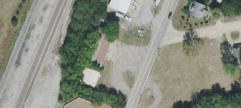 2833 Main St