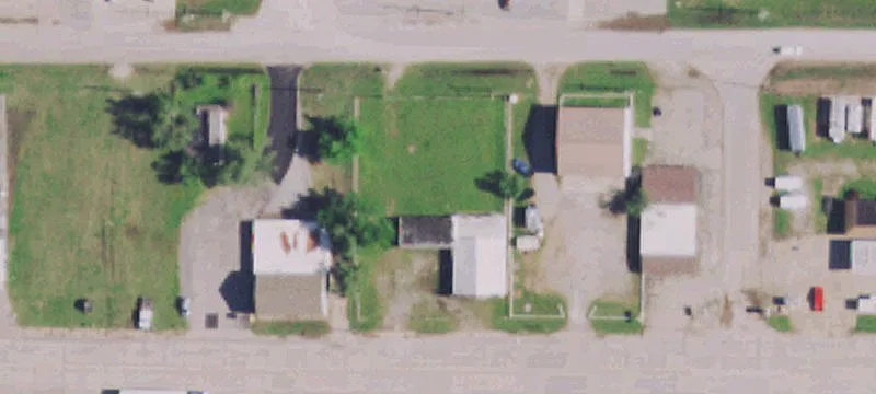 832 Main St