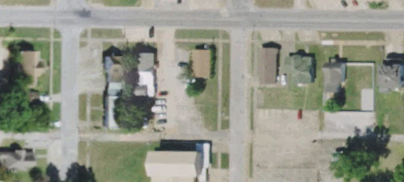 100 8th St