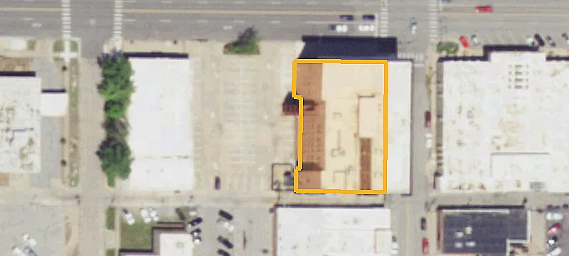 301 Broadway Ave