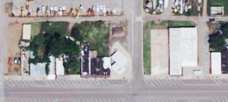301 Main St