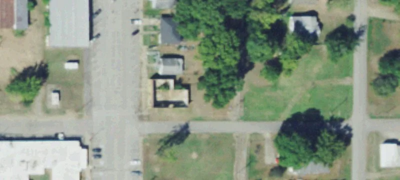 320 Main St