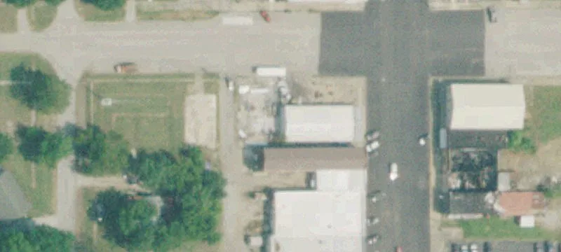 305 Commercial St