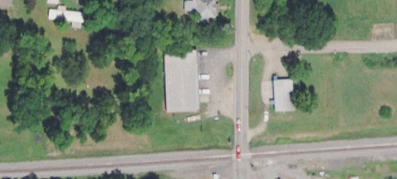 305 Maple St