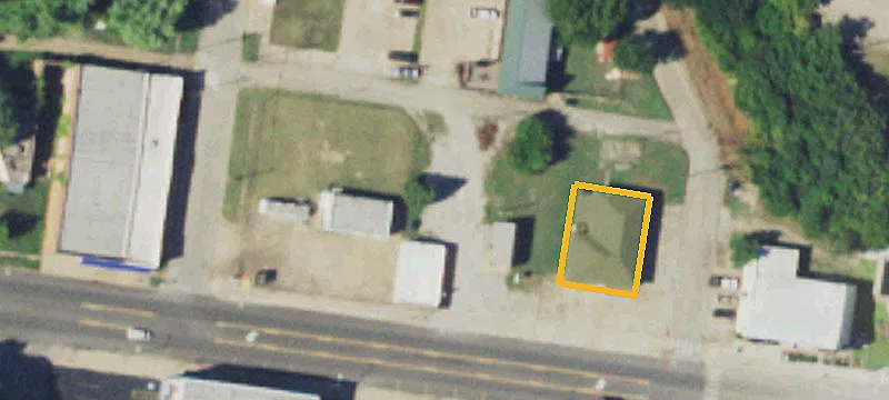 215 Main St