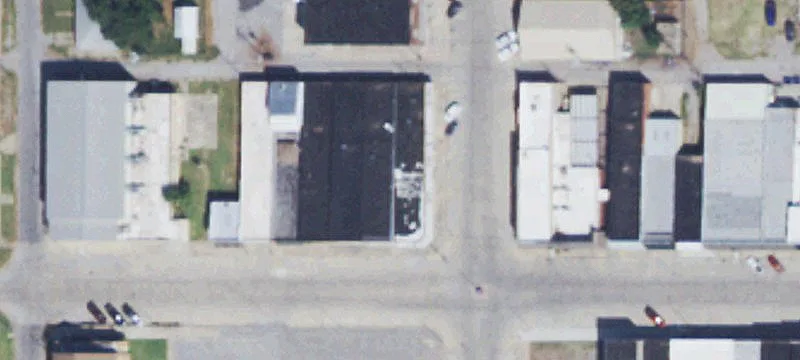 4 Broadway St